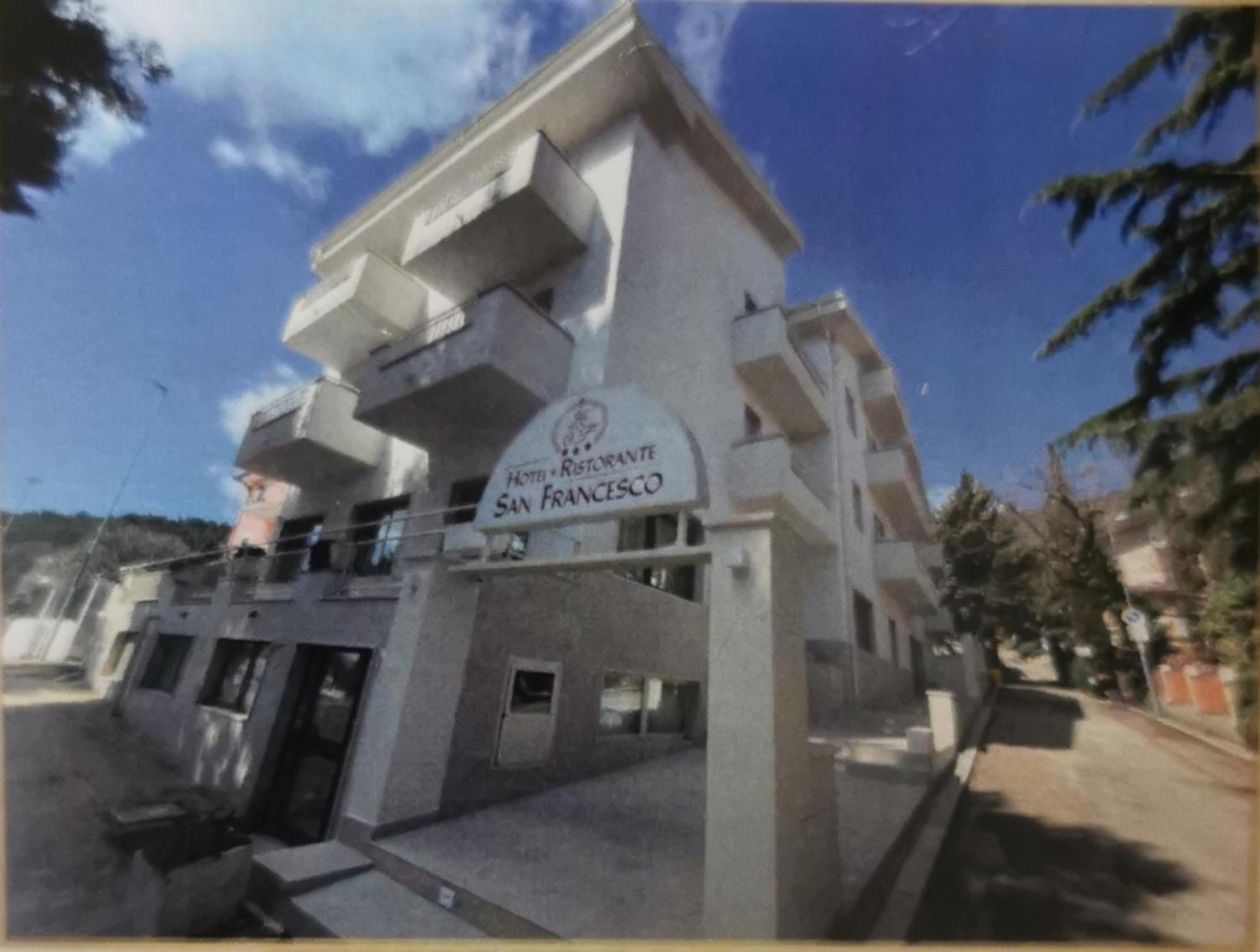 Hotel San Francesco San Giovanni Rotondo Exterior photo